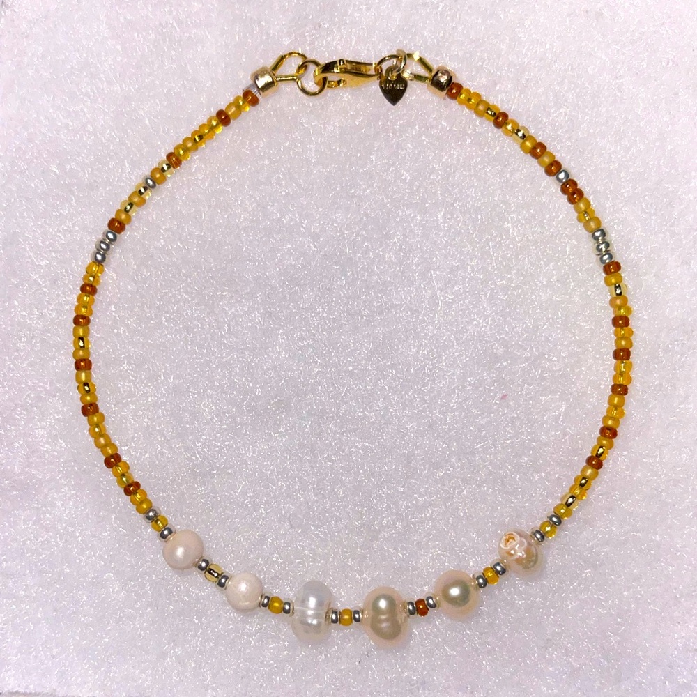 Homemade Elegant Gold and Pearl Seed Bead Bracelet